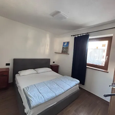 Farix House Apartman *